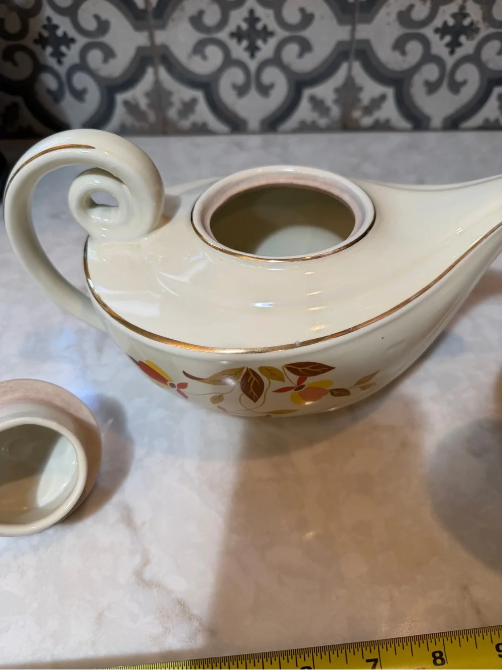 RARE VINTAGE HALL CHINA “ALADDIN TEAPOT- “AUTUMN LEAF PATTERN- EUC